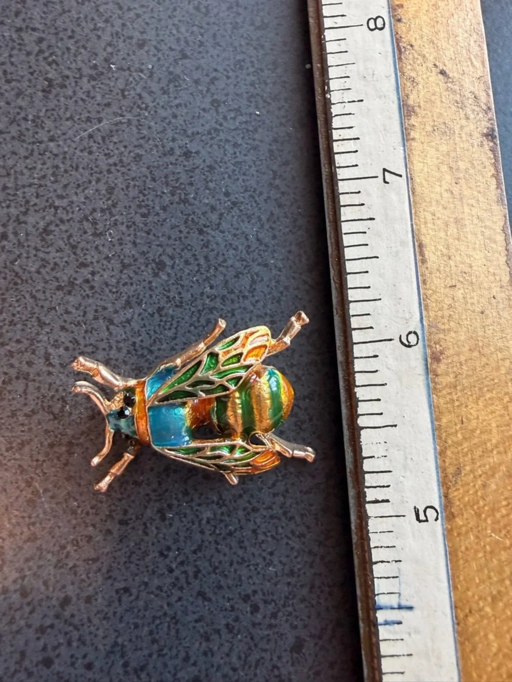 Translucent Enamel Bee insect Brooch Pin Unsigned Gold Tone‎ Vibrant Color